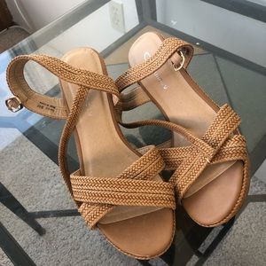 Dress sandals